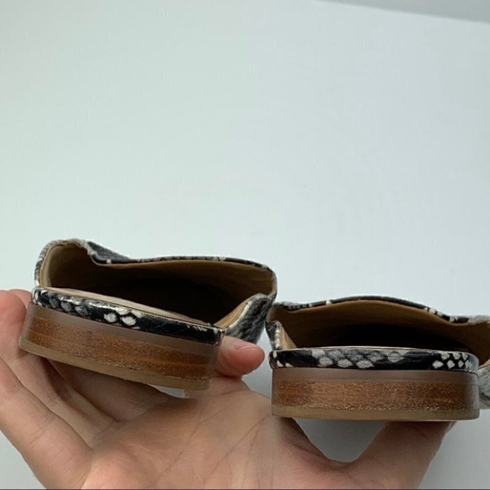 Banana Republic Flats Size 7.5 Print Python Mules - image 8